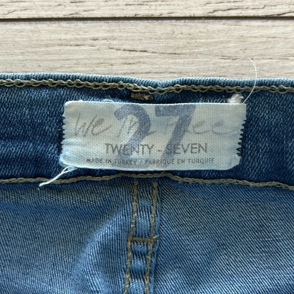 Free People We the Free size 27 busted knee skinny jeans